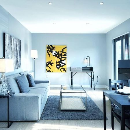 New Luxurious And Business Apt Apartment Swansea Bagian luar foto