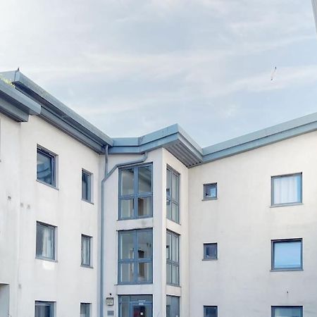 New Luxurious And Business Apt Apartment Swansea Bagian luar foto